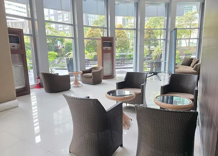 Bgc And Cosy Near Highstreet St Lukes Shangrila And Ascott *