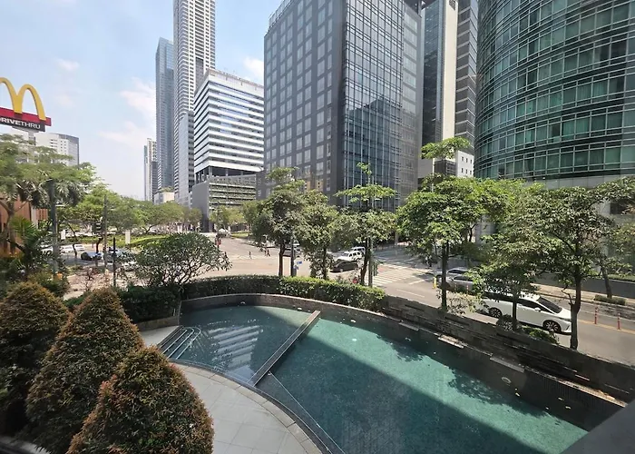 Apartamento Bgc And Cosy Near Highstreet St Lukes Shangrila And Ascott Manila